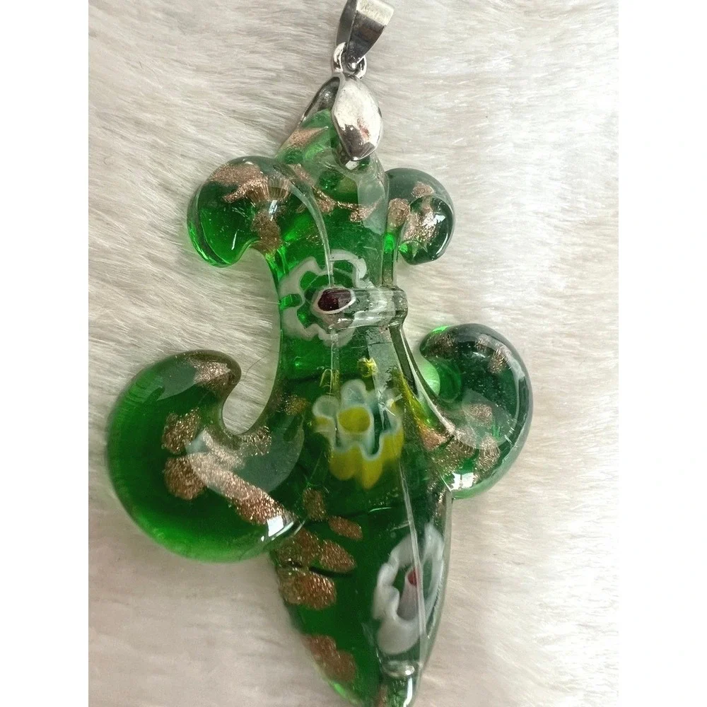 Venetian Glass Fleur De Lis Pendant Green Gold Foil Lampwork Signed CL 2.5